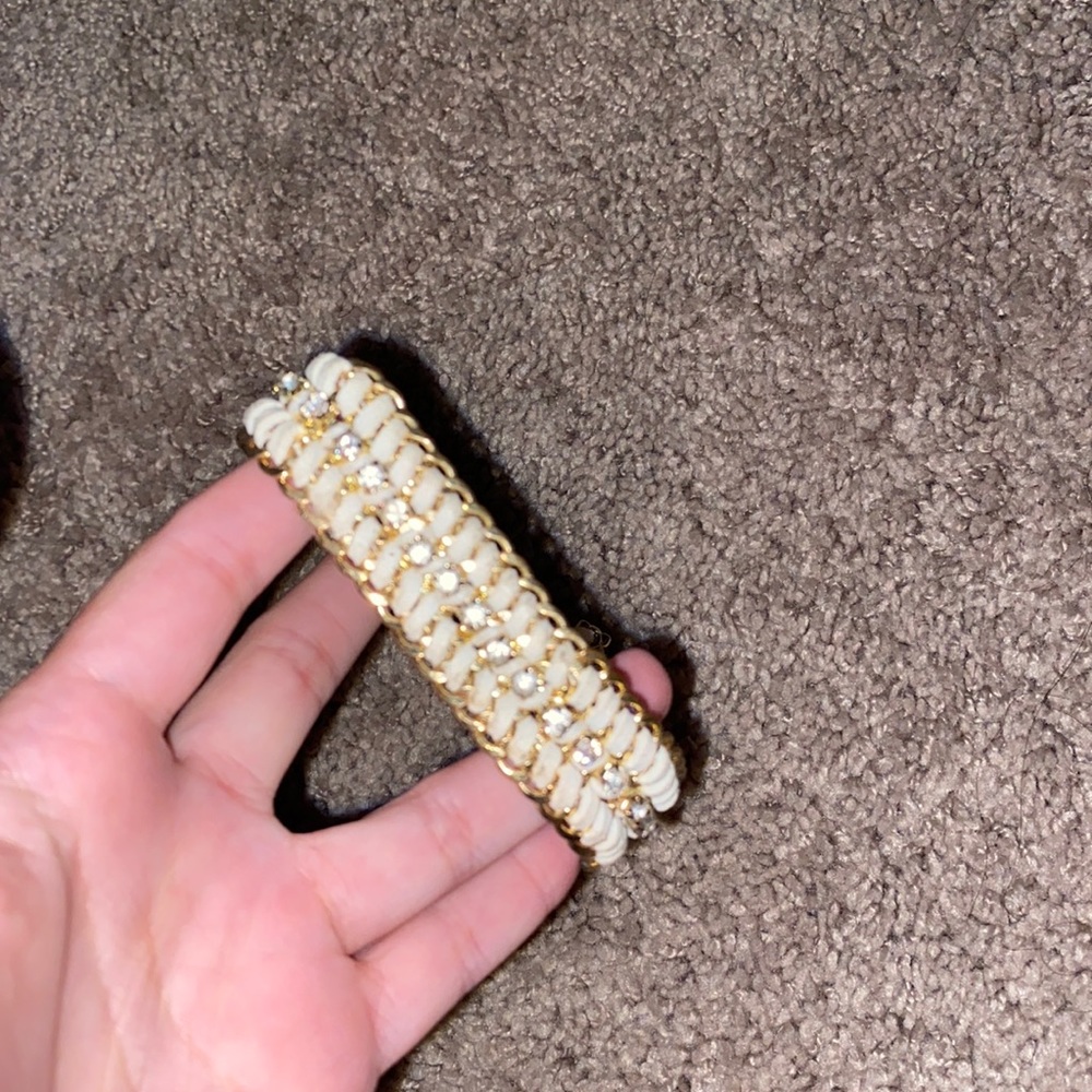 Adjustable bracelet
